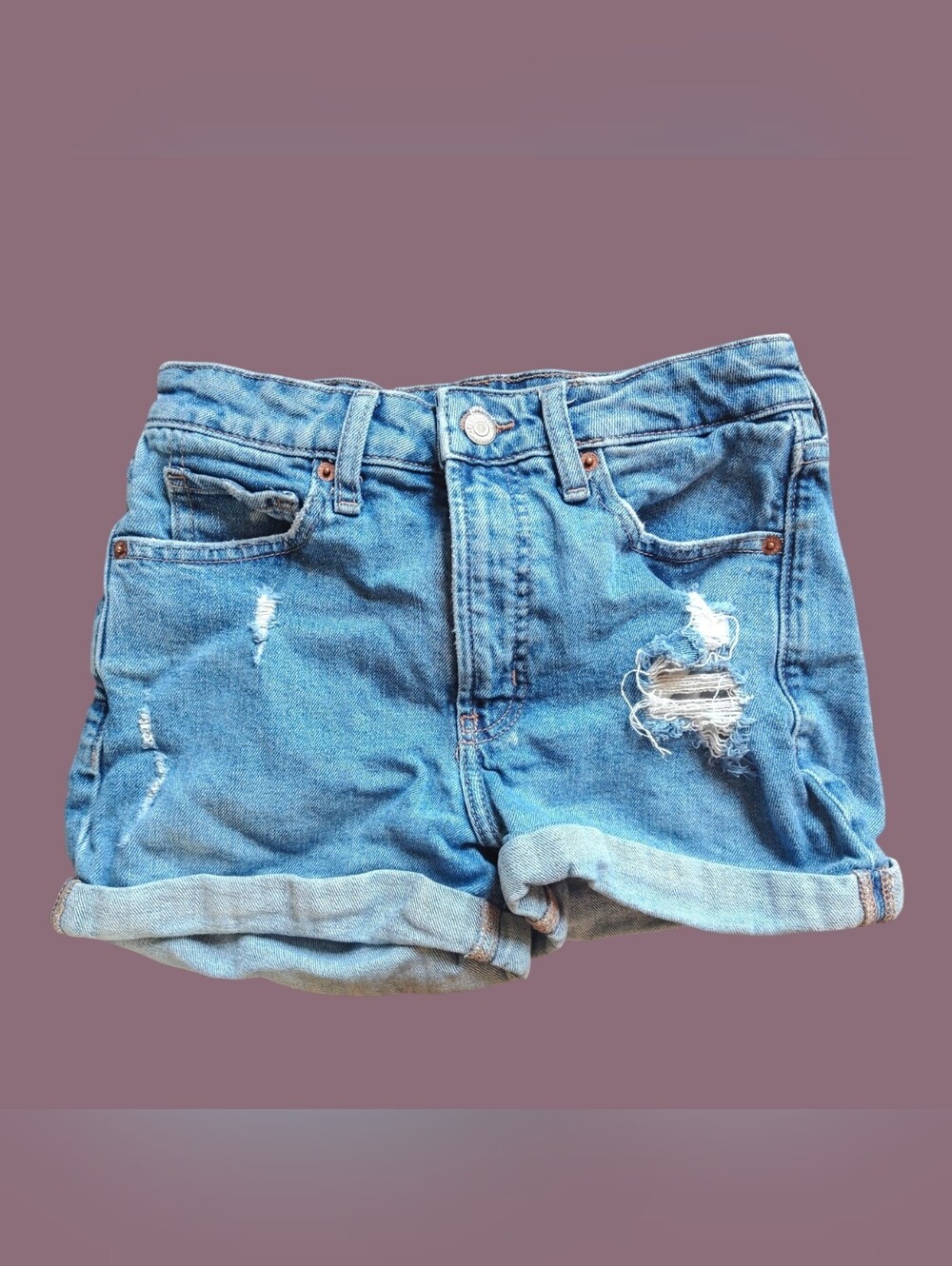 Old Navy Distressed Rolled-Hem Denim Shorts - Light Blue